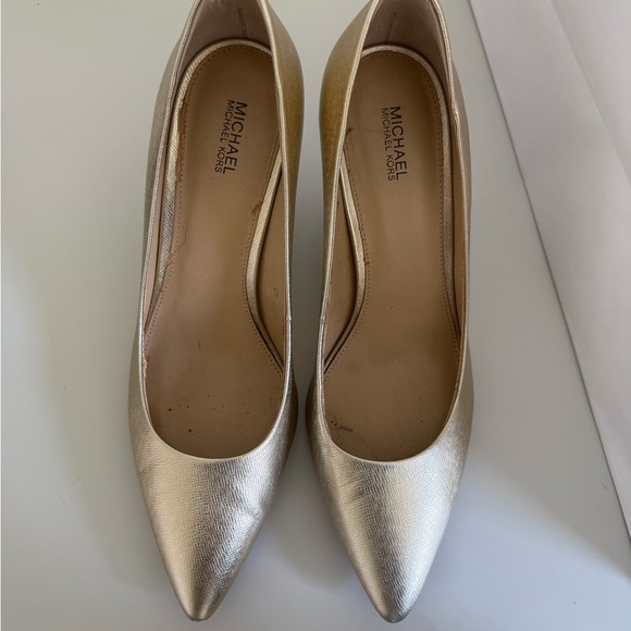 Michael Kors Gold heels - Picture 1 of 4